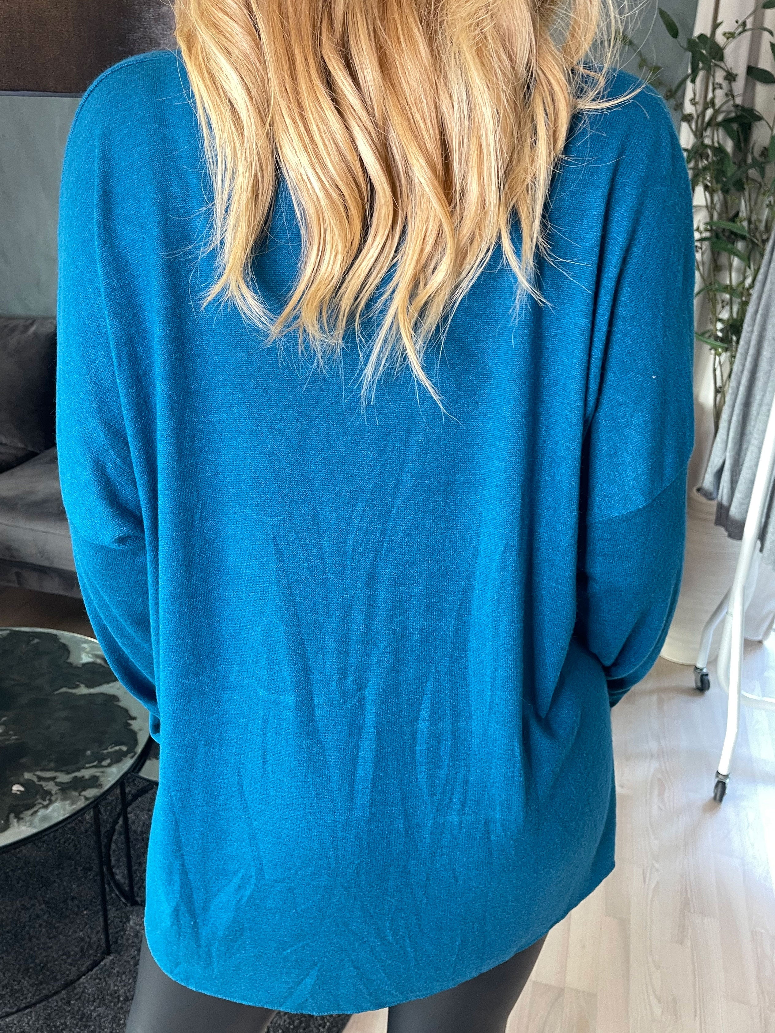 Nayara - Blød bluse med lille sølvhjerte